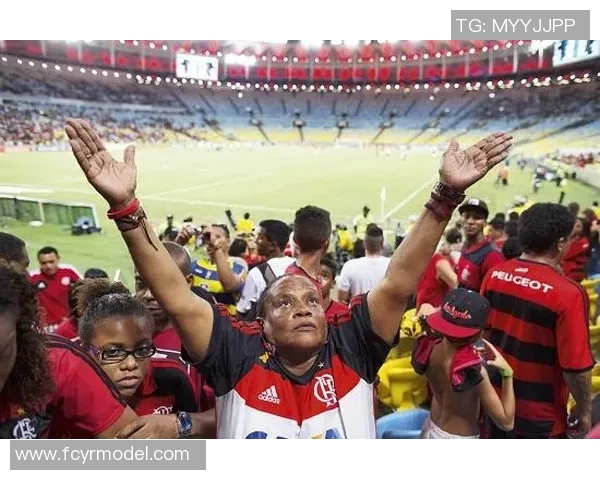 巴西足球明星特斯滕的传奇旅程与辉煌成就揭秘